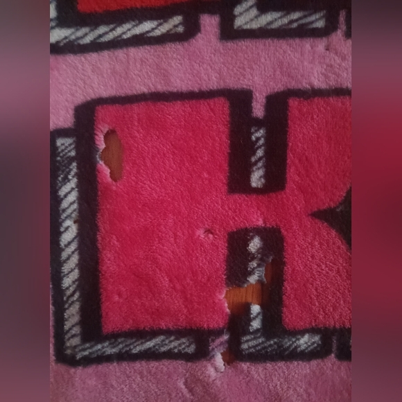 Hello kitty warm and cozy blanket - Picture 8 of 16